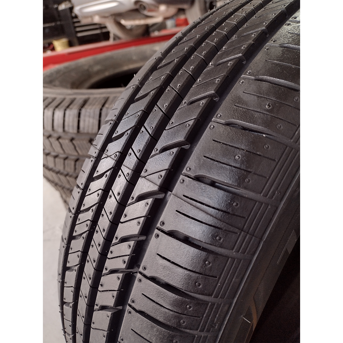 Llanta 205/55R16 LAUFENN LH41 HANKOOK